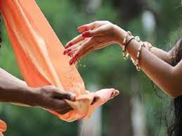 दान करें