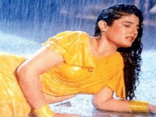 येलो साड़ी में रवीना टंडन