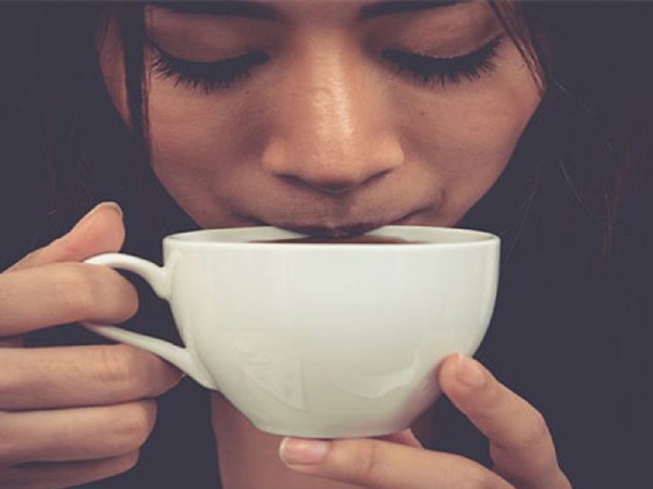 गर्म चीजों का सेवन करना