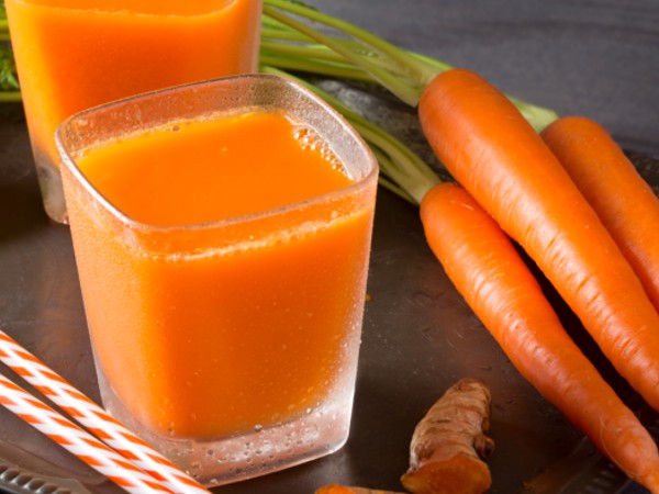 ऑरेंज ,गाजर और अदरक का डिटॉक्स ड्रिंक 