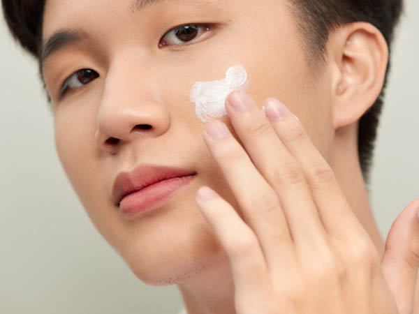 मॉइश्चराइजर 