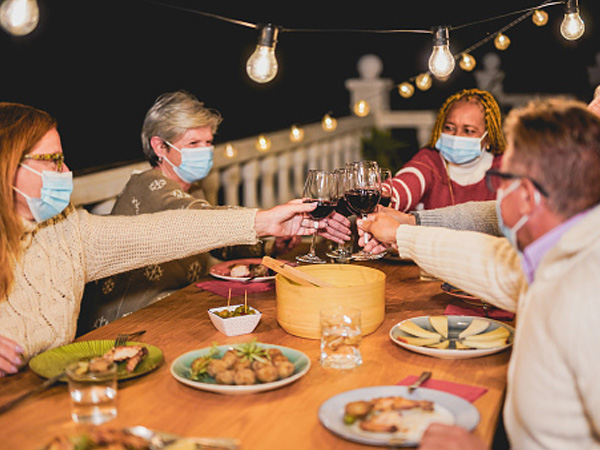 छत पर करें न्यू ईयर पार्टी