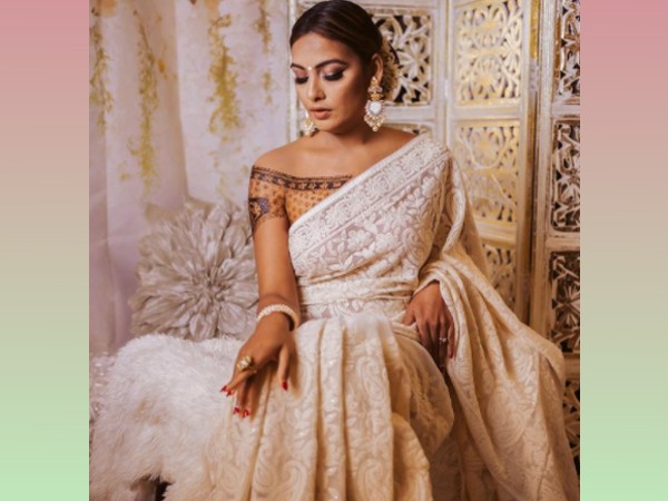 blouse made of henna