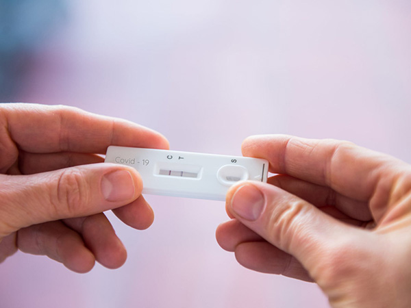 क्या होता है एट-होम कोरोना वायरस टेस्ट?