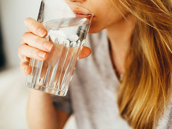 खूब पानी पिएं