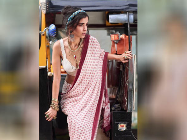 साड़ी में ऋतिक रोशन की मिस्ट्री गर्ल