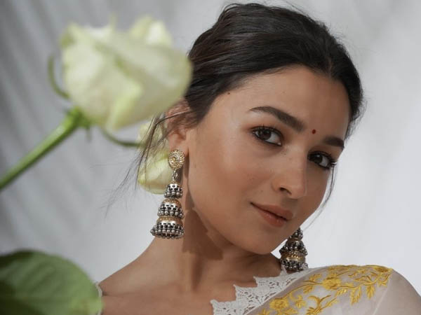 थ्री-टियर झुमके