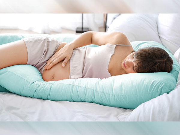 प्रेगनेंसी पिलो Vs रेगुलर पिलो 