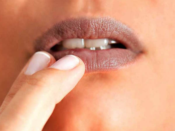 काले लिप्स