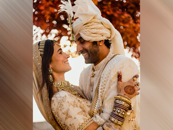 आलिया और रणबीर साथ में नजर आए बहुत खुश