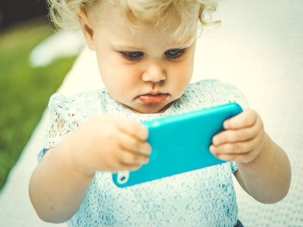 how to make children stop using mobile phone in hindi 
