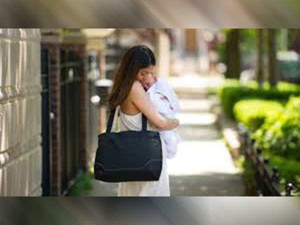 ब्रेस्टफीडिंग एरिया का पता लगाएं