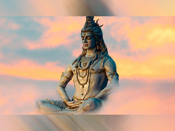 सावन सोमवार की तारीख 2022