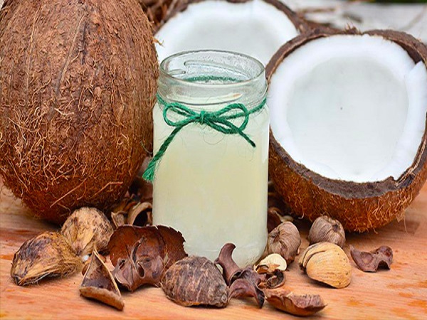 दही और नारियल का तेल हेयर मास्क