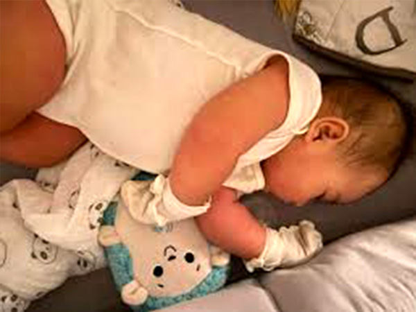 दस्तानों से शिशु को मिलने वाले फायदे