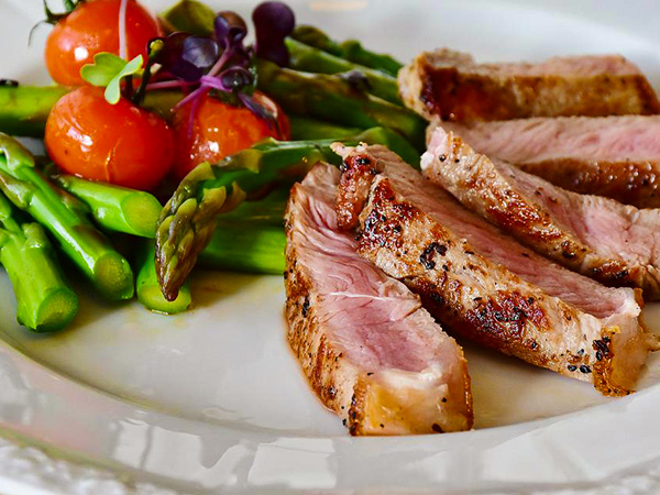 नमक और चीनी रखें कम