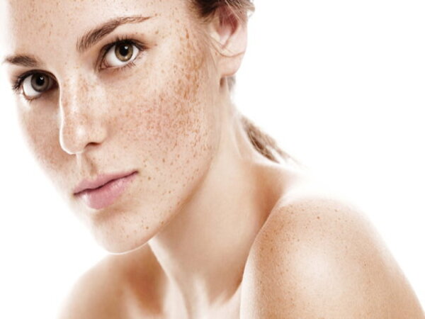 ये स्किन को यूवी किरणों के संपर्क में लाता है