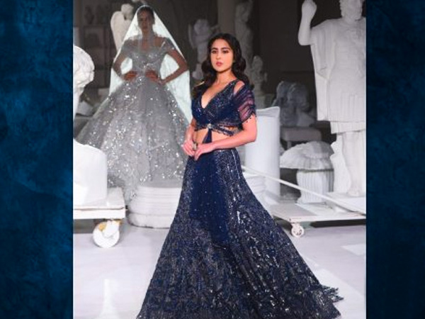 FDCI ICW 2022: Sara Ali Khan In Glittery Ensemble For Falguni And Shane Peacock
