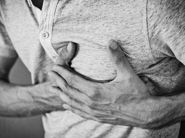 smoking also leads to thicker and weaker hearts know about study in hindi