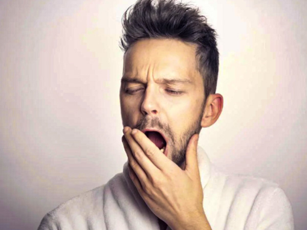 डैंड्रफ का सांस के जरिए अंदर जाना