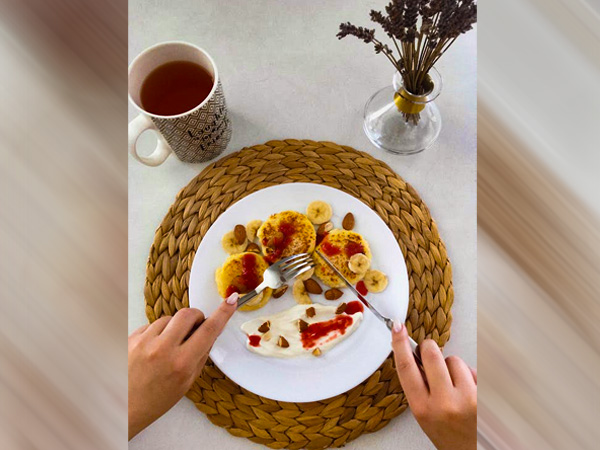 कैलोरी को एकदम से ना करें कम