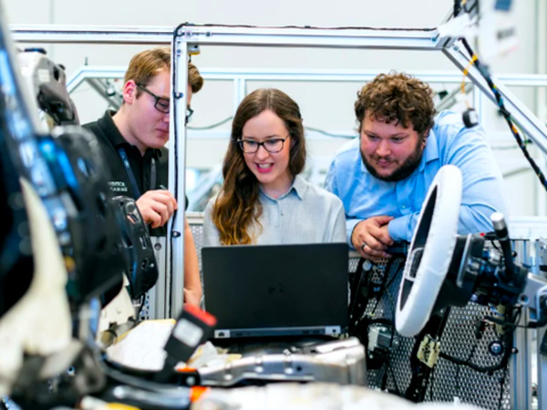 Happy Engineers Day 2022: Quotes, Wishes, WhatsApp Status for Engineers Day in Hindi