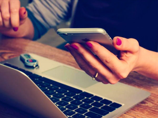 Addiction to news can harmful for mental and physical health in hindi