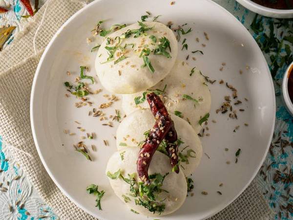 इडली और पोहे में बेहतर कौन?