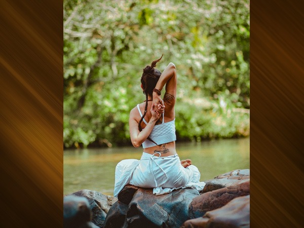 एक मिनट के योग का वीडियो 