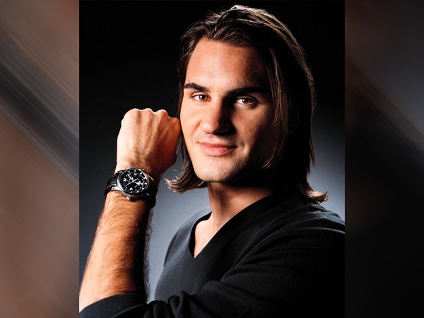 लक्ज़री वॉच एंडोर्समेंट डील