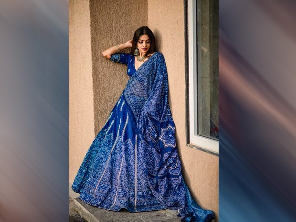 रॉयल ब्लू शरारा 