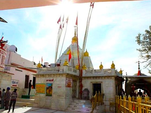 नैना देवी मंदिर , हिमाचल प्रदेश