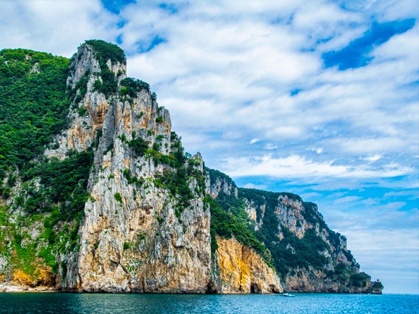  ब्लू बॉडी एरियाज में अधिक संपन्न लोगों का निवास 