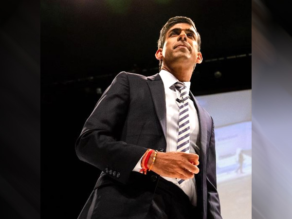 ऋषि सुनक साउथ एशियाई विरासत के पहले प्रधान मंत्री बनें