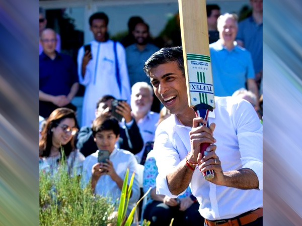  एक निवेश बैंकिंग फर्म की सह-स्थापना की