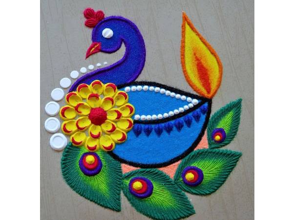 दीया पीकॉक रंगोली