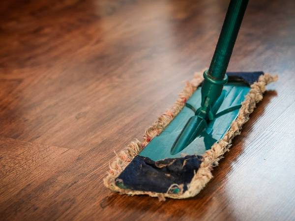 इस तरह करें घर की सफाई शुरू