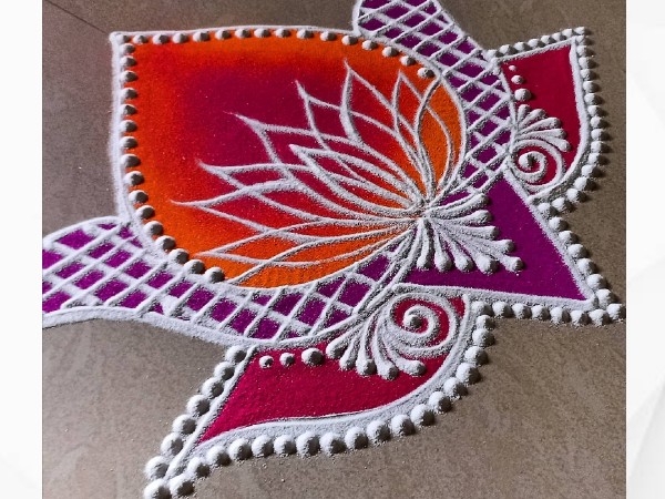 लॉट्स डिजाइन