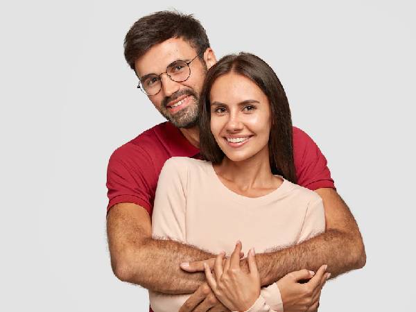 कौन बन सकते हैं सेरोगेसी से माता-पिता