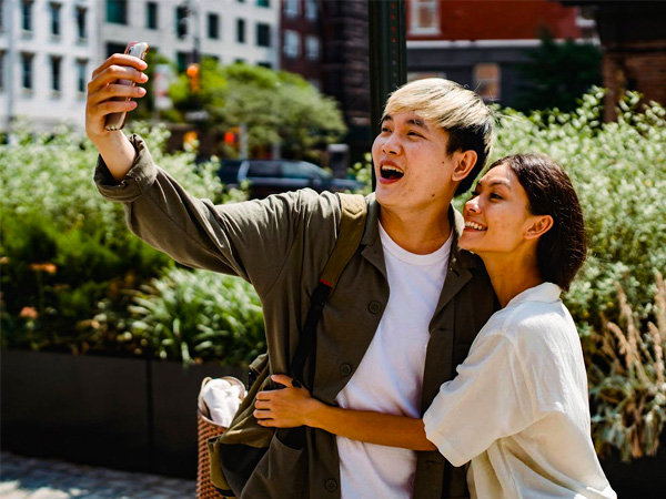 हमेशा खुद को अच्छा दिखाना