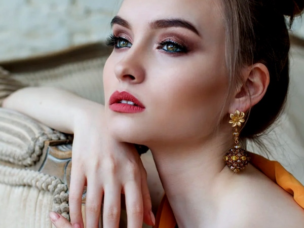 स्किन को बनाए ग्लोइंग