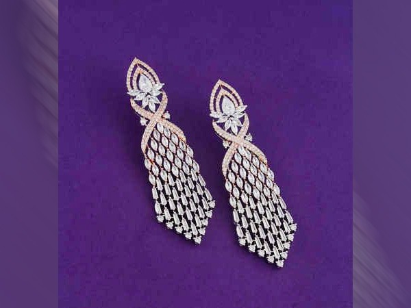 3. अमेरिकन डायमंड इयररिंग्स