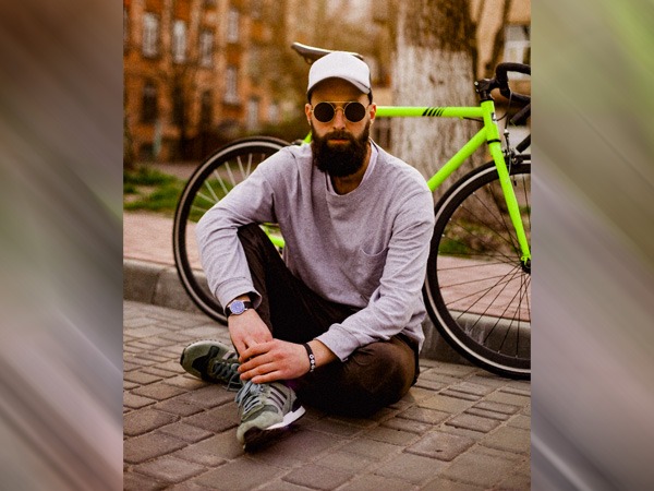 6. खुजली को प्रबंधित करने के लिए अपने चेहरे को मॉइस्चराइज़ करें