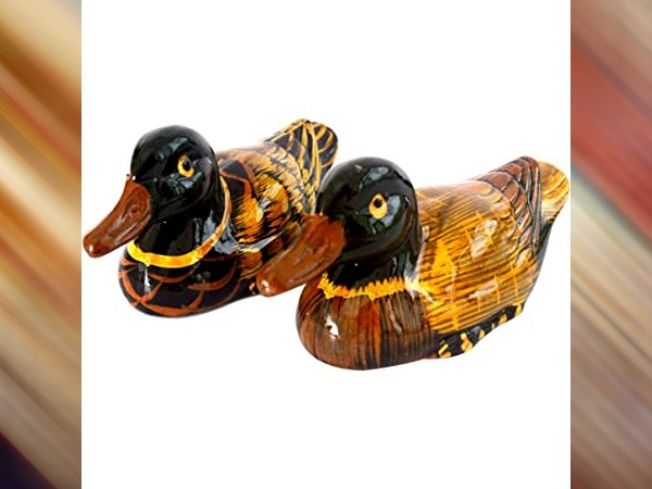 7. सौभाग्य के लिए फेंग शुई आइटम: मंदारिन डक की एक जोड़ी
