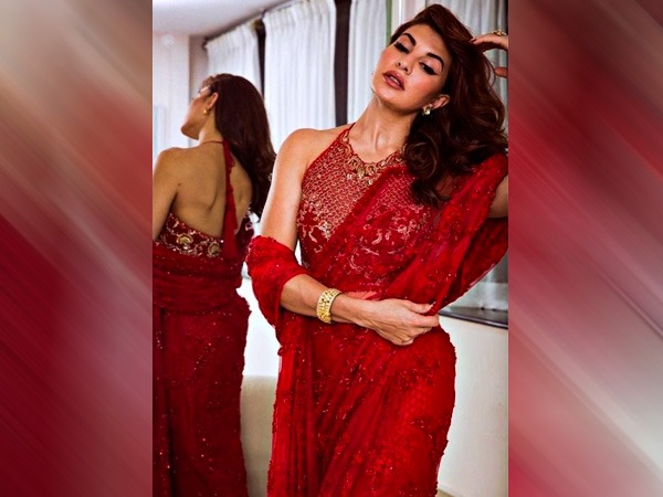 7 स्टनिंग मॉर्डन साड़ी ड्रेपिंग स्टाइल 