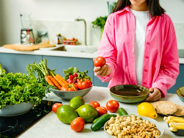 मेनोपॉज में वजन प्रबंधन के लिए क्या कर सकते हैं ?