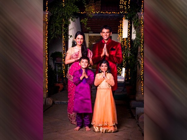 मुख्य द्वार को इस तरह से सजाएं