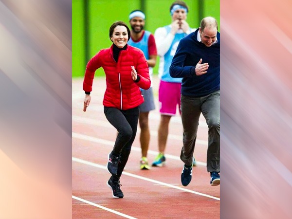 केट को प्लैंक पसंद है 