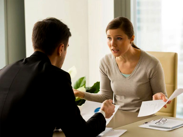 सीधेे करें बात