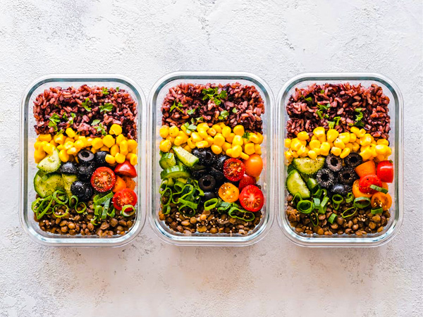 ब्रेकफास्ट, लंच और डिनर सही समय पर :